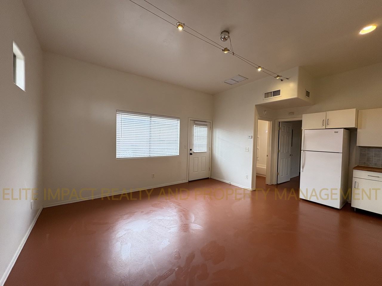 140 E 33rd St #2 - Photo 6 of 11