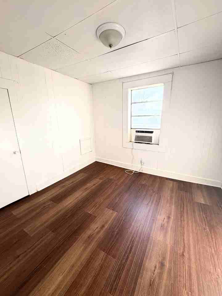 3929 Carver Ave Sw #1 - Photo 6 of 18