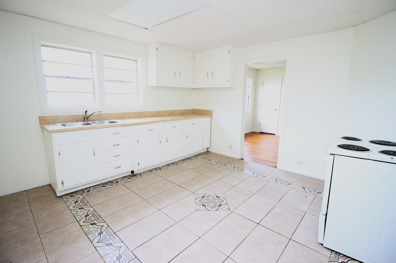 126 Front St #1 - Photo 4 of 7