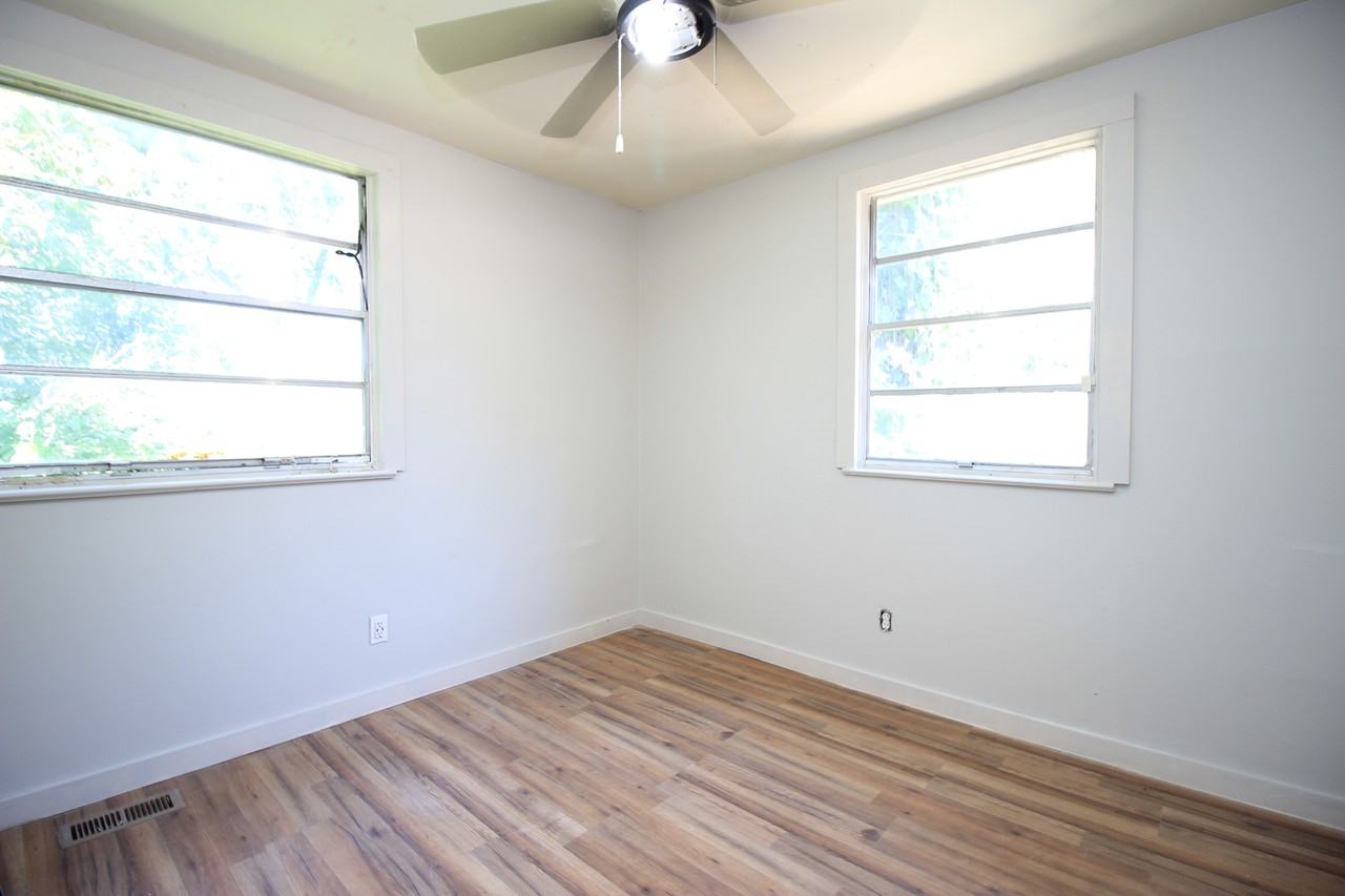 913 13th St #1 - Photo 2 of 9