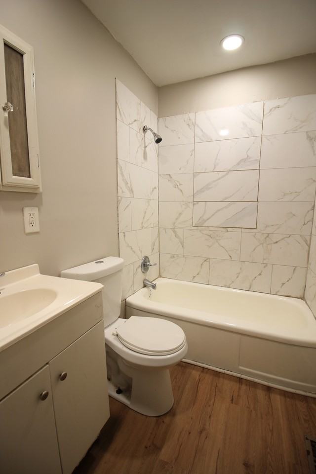 913 13th St #1 - Photo 4 of 9