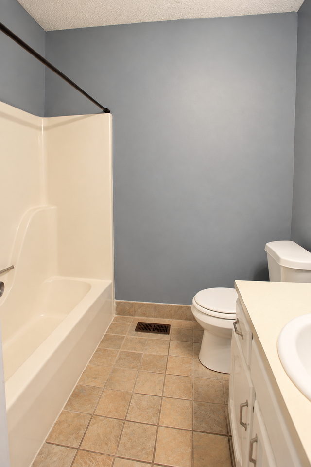 721 14th Ave Nw #1 - Photo 6 of 11
