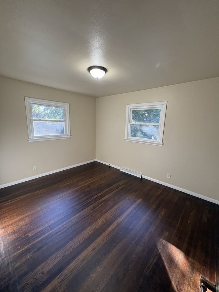 1235 W Semor Dr #1 - Photo 6 of 10