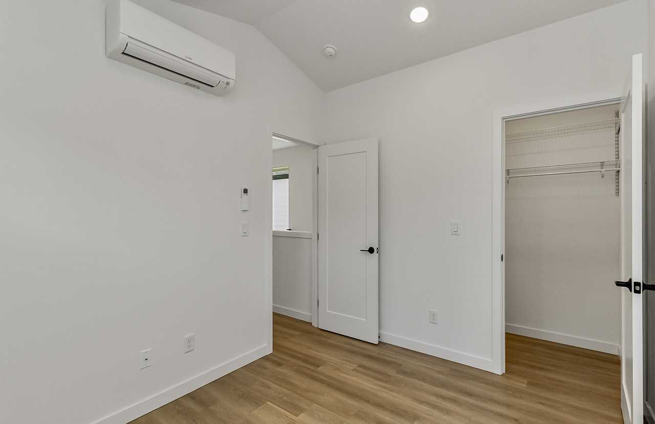 1010B S Donovan St #1 - Photo 2 of 32