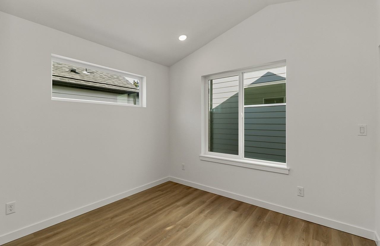 1010B S Donovan St #1 - Photo 6 of 32
