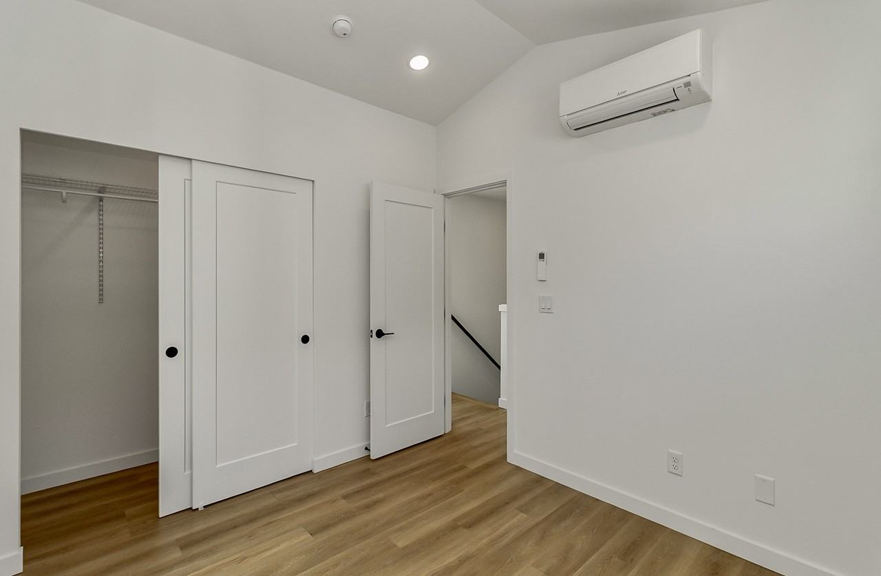1010B S Donovan St #1 - Photo 7 of 32