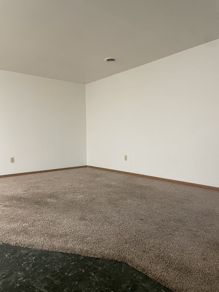 300 Allen Ave #1 - Photo 2 of 10
