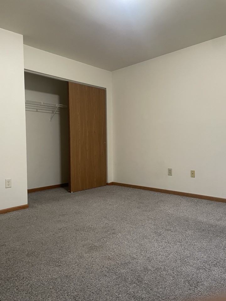 300 Allen Ave #1 - Photo 7 of 10