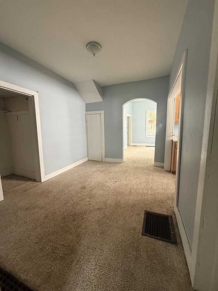 306 S Johnson St #1 - Photo 5 of 9