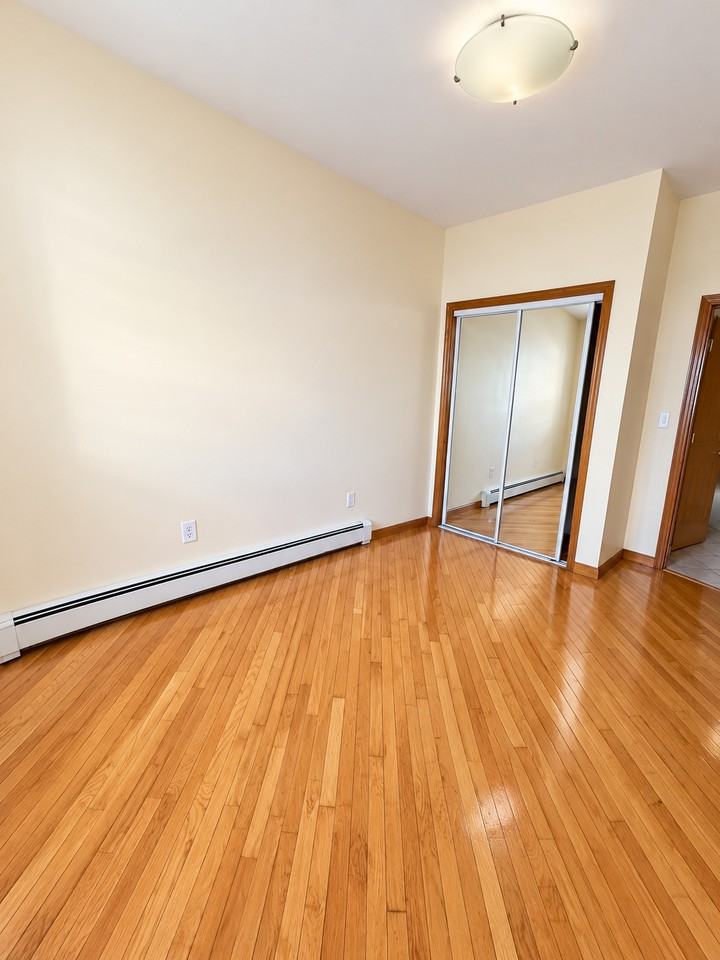 58 Pulaski St 2nd Fl #2ndFLRIGHT - Photo 7 of 10