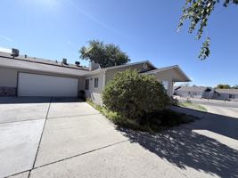 featured image of 564 Garfield Dr #1