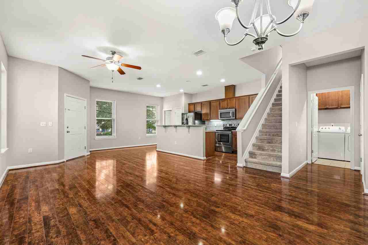 300 Sand Oak Blvd #1 - Photo 5 of 29