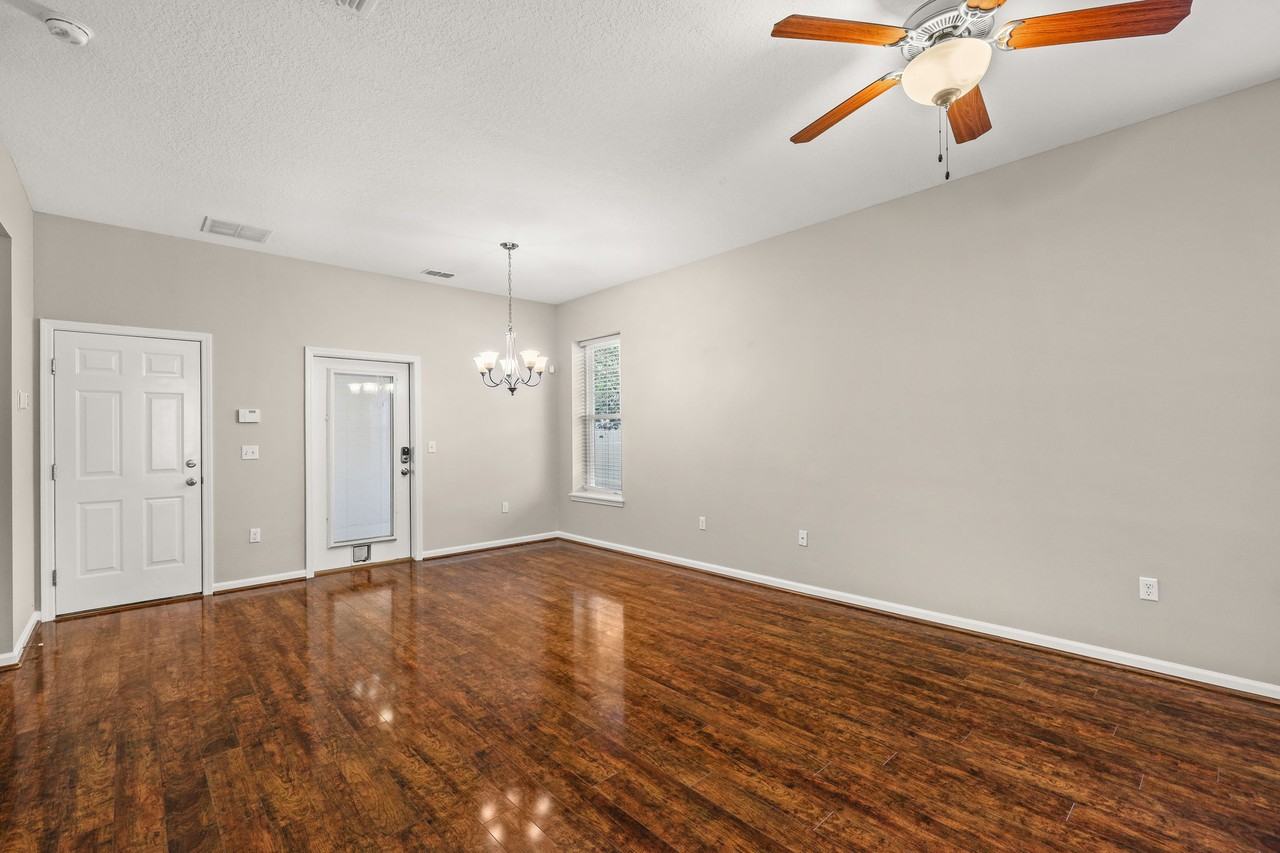 300 Sand Oak Blvd #1 - Photo 7 of 29