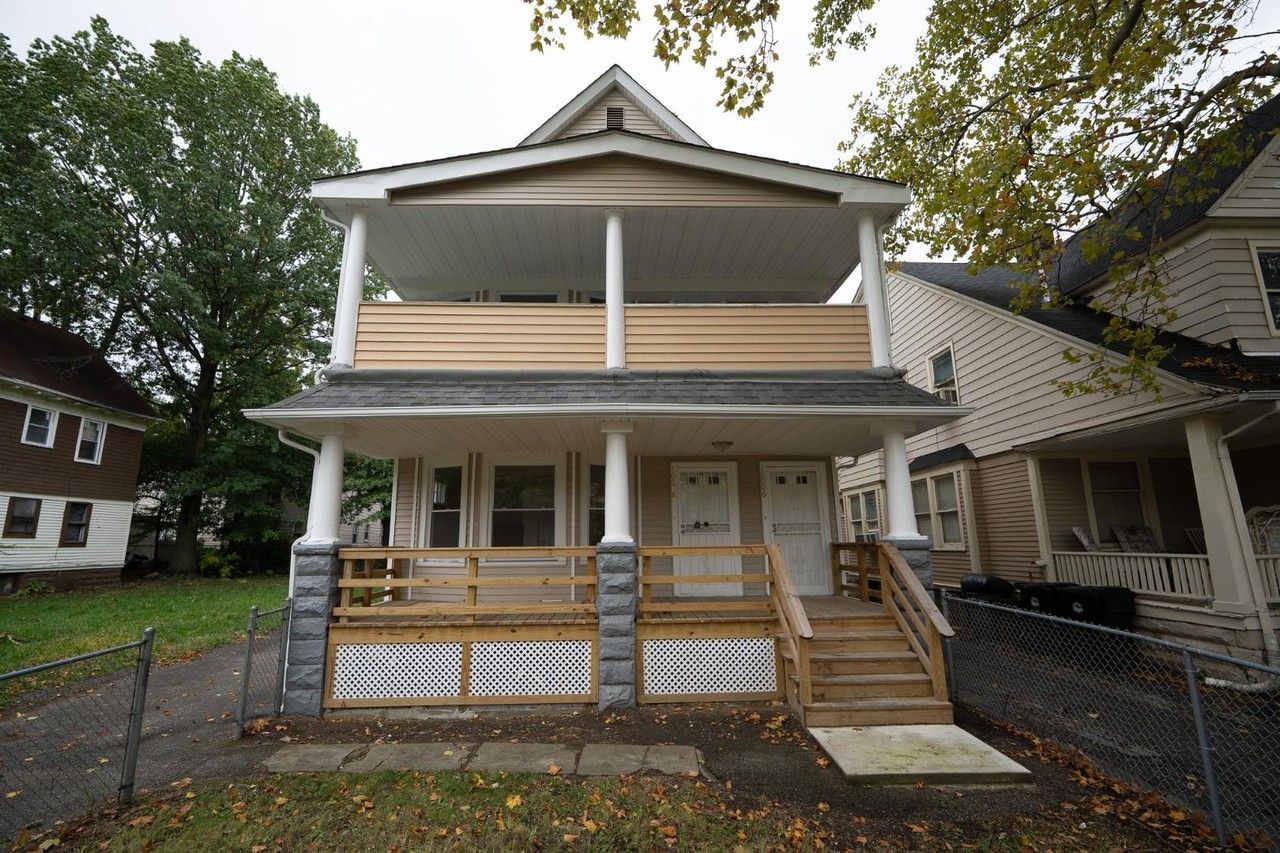 10008 Somerset Ave - Photo 3 of 23