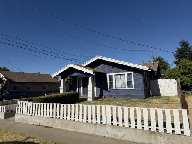 329 S Veach Ave #1 - Photo 5 of 7