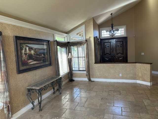 3291 Royal Ridge Rd - Photo 2 of 20