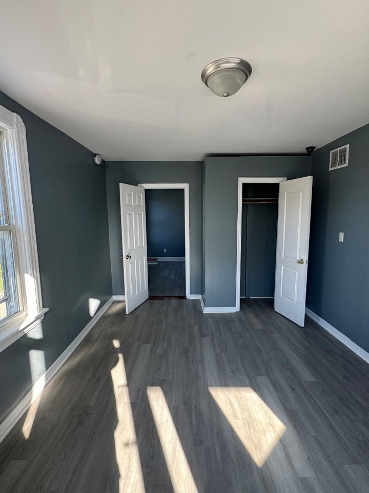 1209 Congress St - Photo 2 of 10