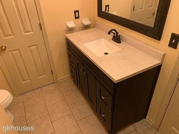 2554 Hampstead Dr #1 - Photo 6 of 7