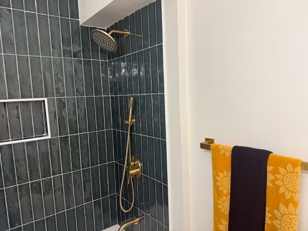 The Bristol Apartments - Photo 6 of 18
