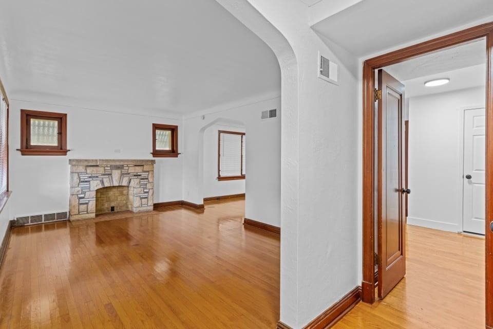 1105 Hornsby Ave #1 - Photo 4 of 32