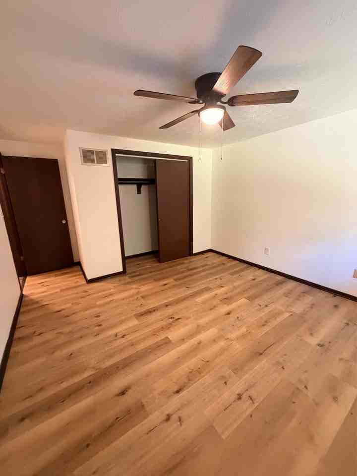 900 5th St #2 - Photo 7 of 14
