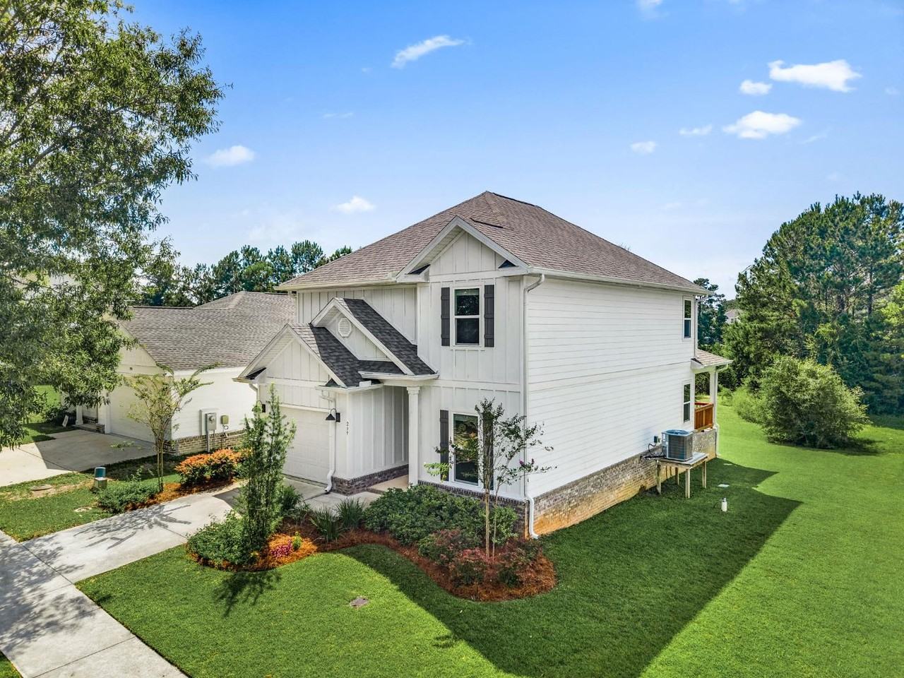 299 Marsh Lndg S - Photo 3 of 11