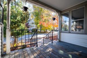 featured image of 184 Elm St #1