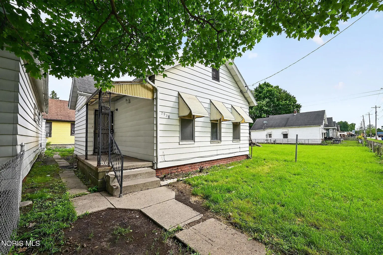 2938 Chase St #1 - Photo 3 of 22