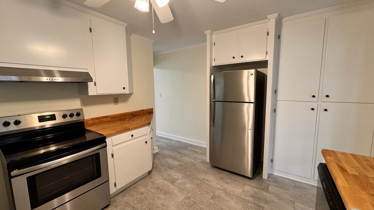 Brookdale Dr #1 - Photo 5 of 8