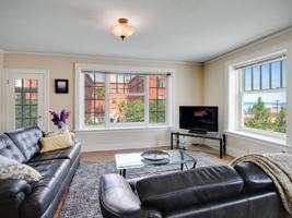 featured image of 117 N Tacoma Ave
