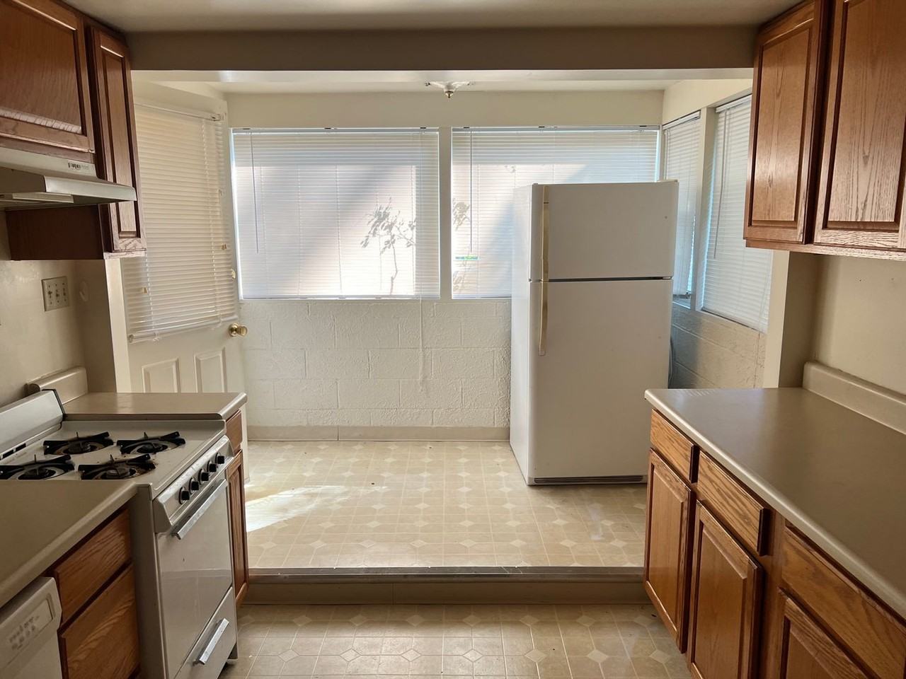 AP7003 - 1305 Cherry Avenue - Photo 4 of 27