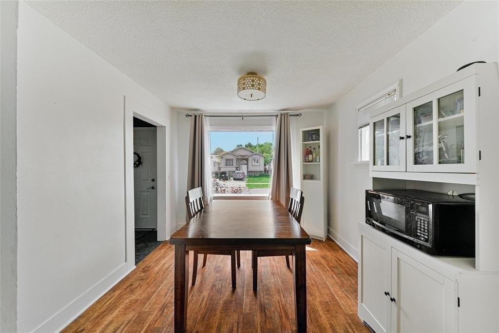 371 Mckay Ave - Photo 5 of 20