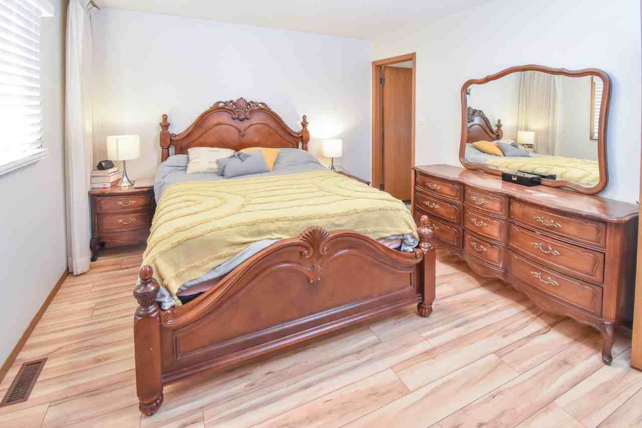 123 Meredith Bay - Photo 6 of 12