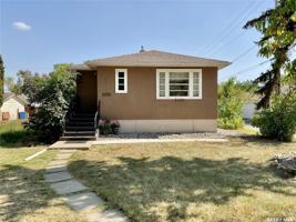 featured image of 2555 Elliott St