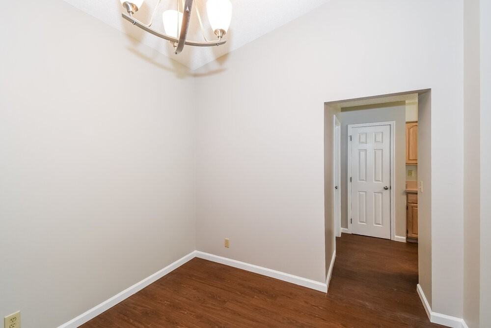 12772 Clear Springs Dr - Photo 5 of 16