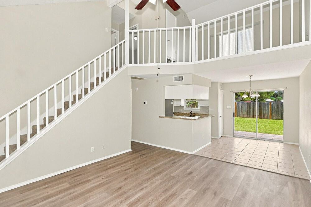 16111 Rosenridge Dr - Photo 4 of 17