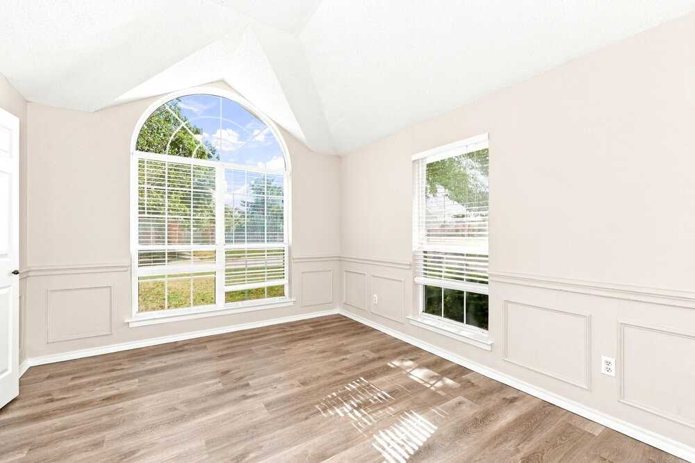 601 Wedgewood Dr - Photo 5 of 16