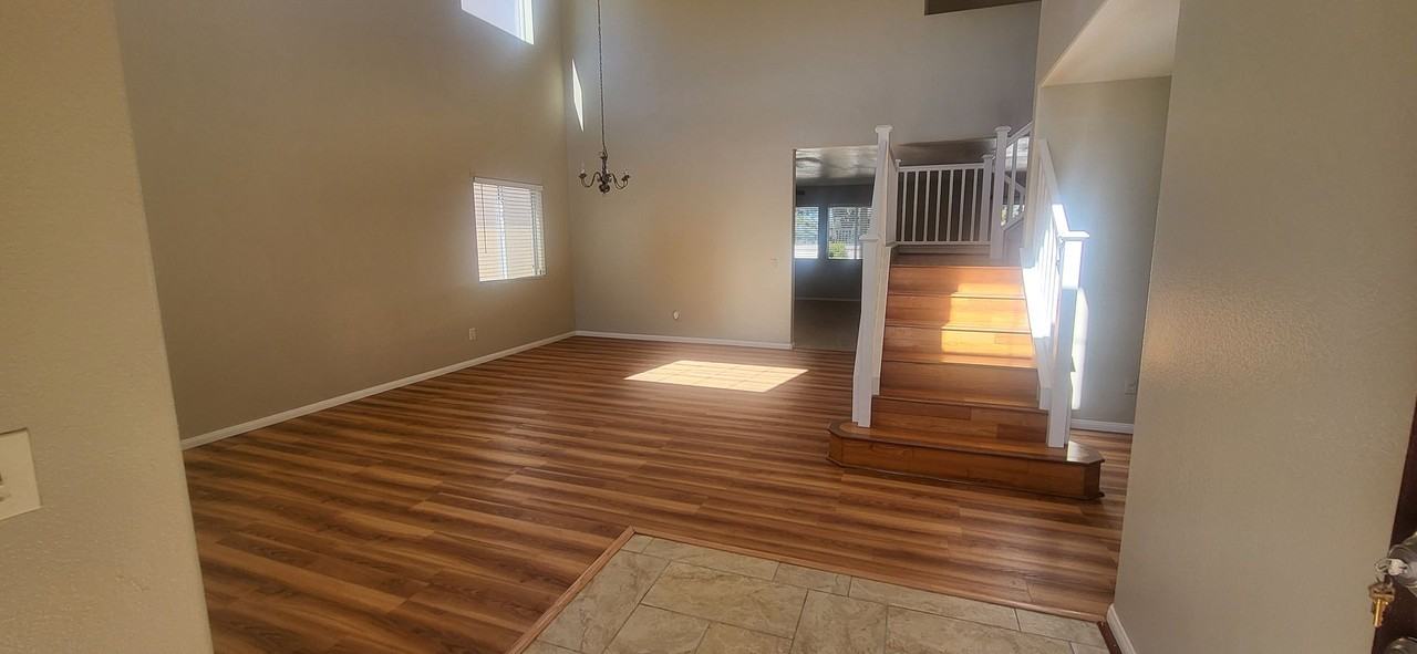 44745 Longfellow Ave - Photo 4 of 21
