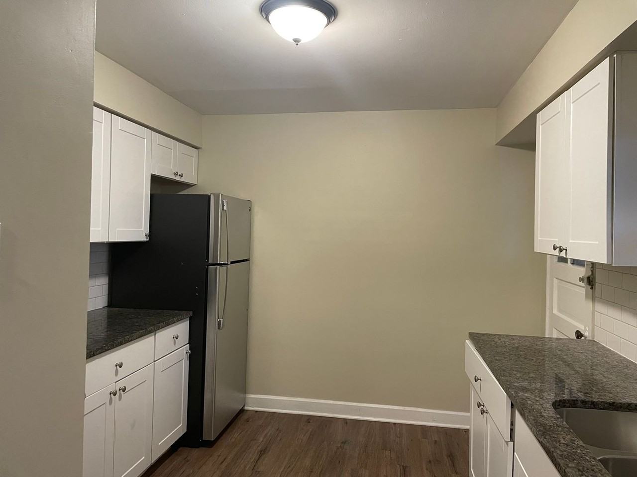 Beautiful apartment in Belmont Cragin - Photo 4 of 19