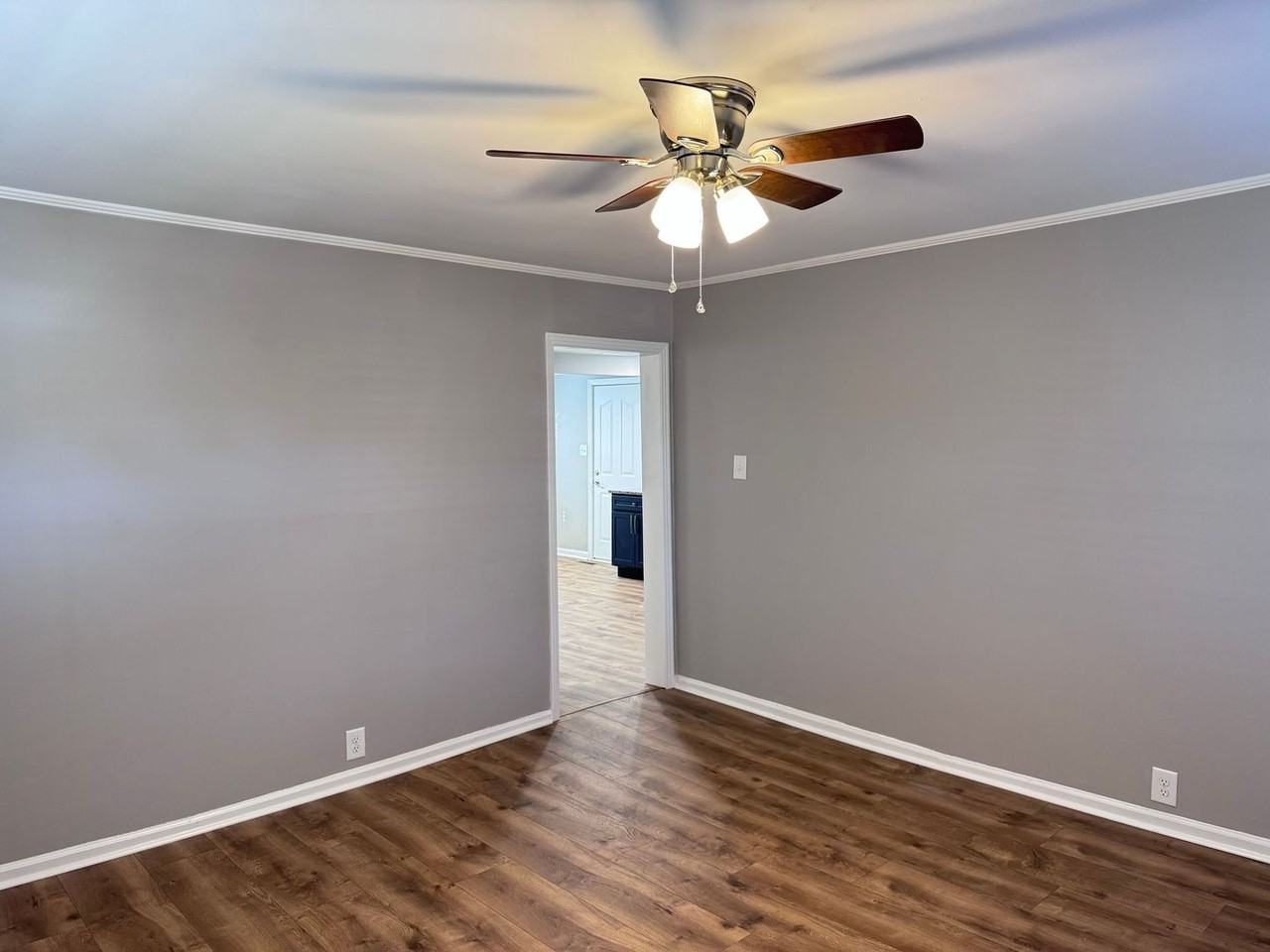 1238 Commerce St - Photo 6 of 23