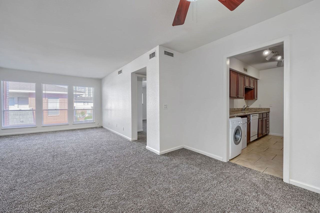 2838 Loveland Dr #1618 - Photo 7 of 19