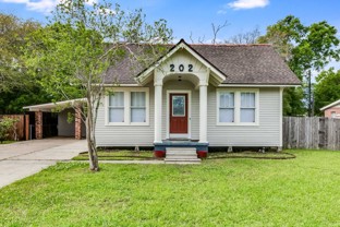 202 Lana Dr - Photo 1 of 1