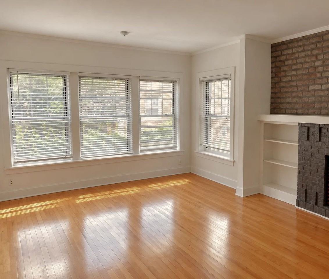 5652 N Ridge Ave #2N - Photo 5 of 10