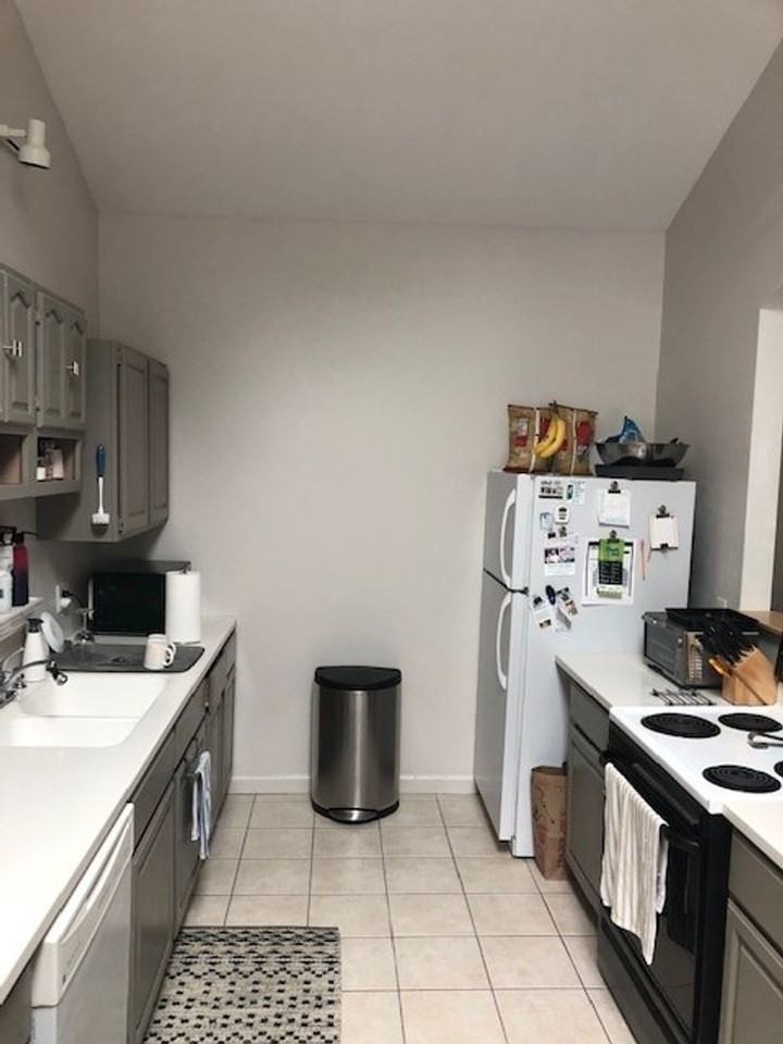 152 Mckeen St - Photo 6 of 18