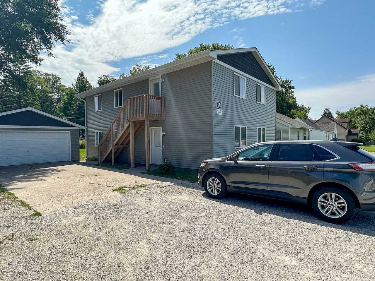 218 S Dakota Ave - Photo 2 of 26