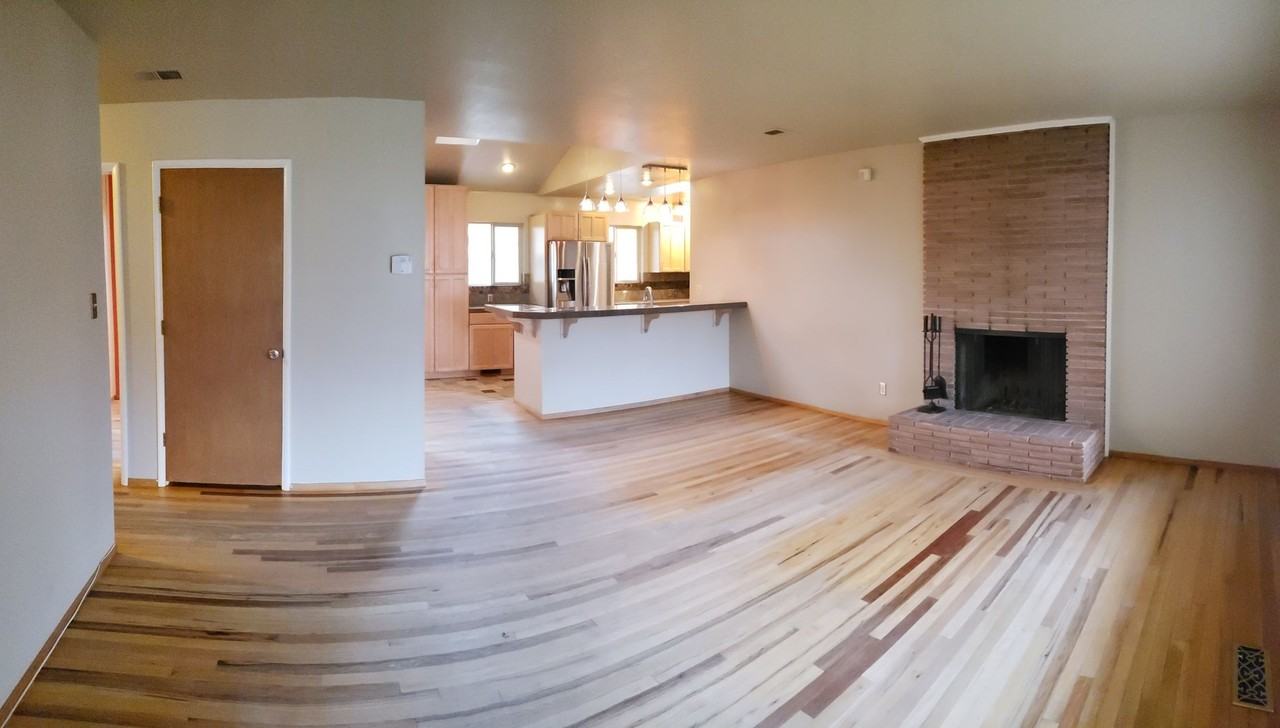 1496 Elizabeth St - Photo 4 of 25