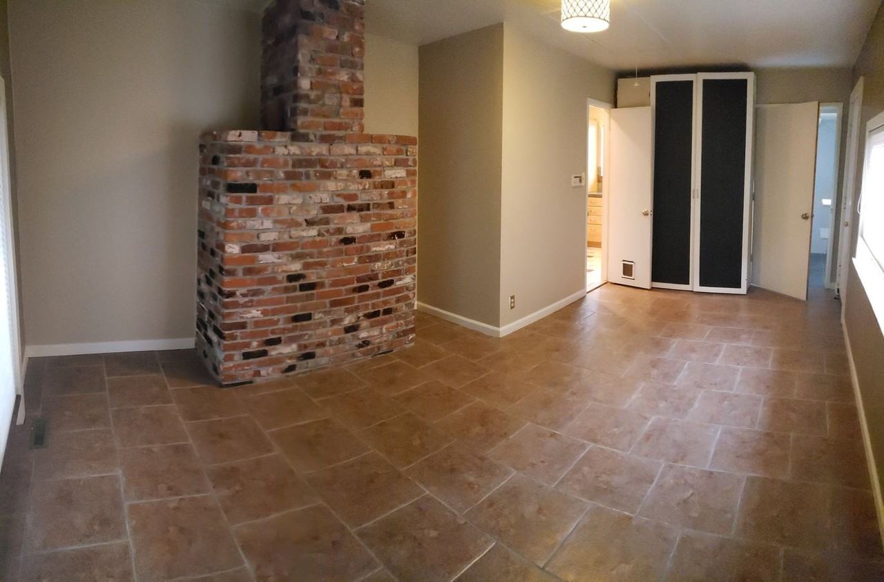 1496 Elizabeth St - Photo 7 of 25