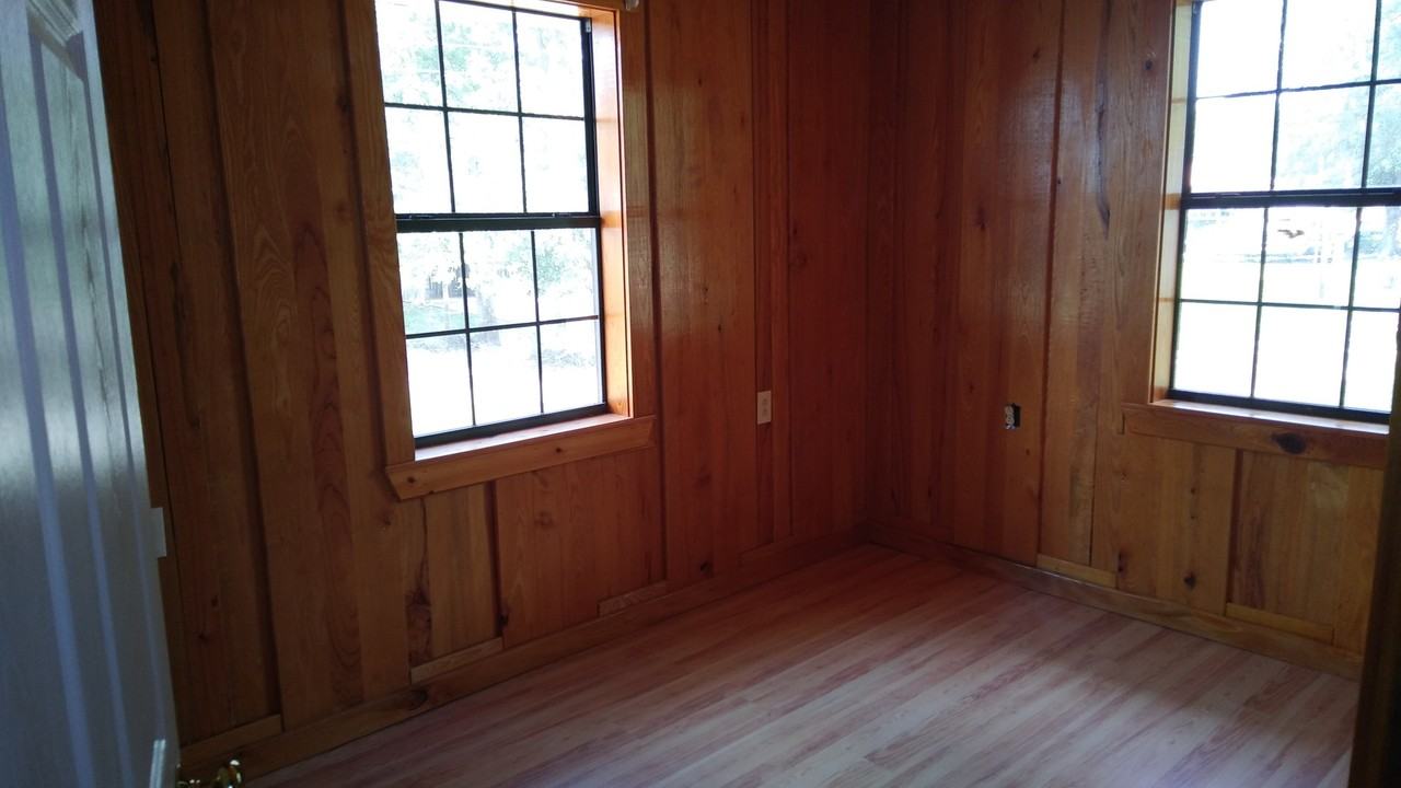263 Green Dr - Photo 6 of 9