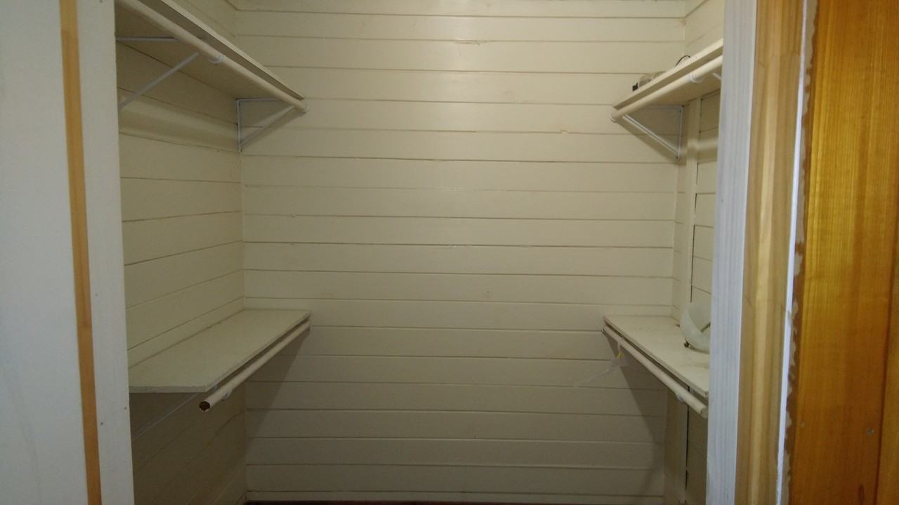 263 Green Dr - Photo 7 of 9