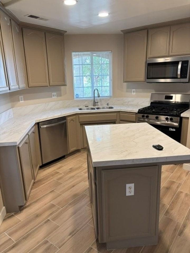5911 Ragusa Ln - Photo 3 of 9